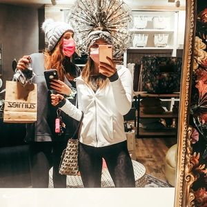 Meet your Posher, Annie